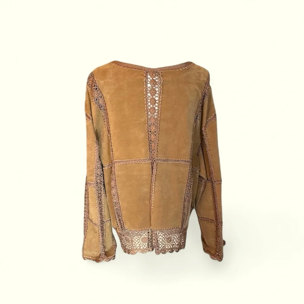 S.M.H vintage size 2X women’s leather$crochet jacket brown/ tan detailed sleeves